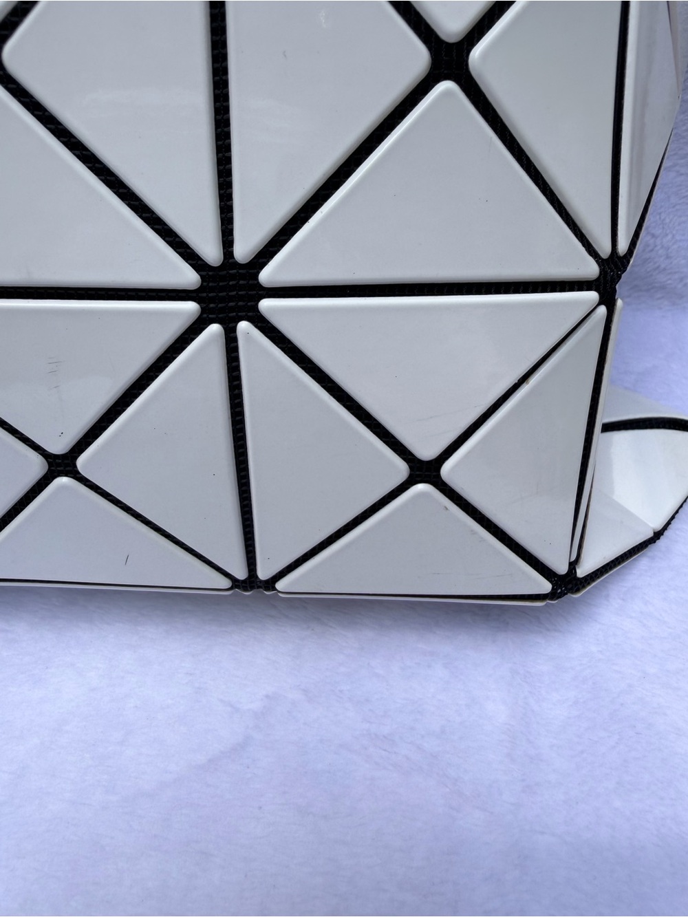 Authentic! Pre-loved ISSEY MIYAKE BAO BAO white - Picture 14 of 16